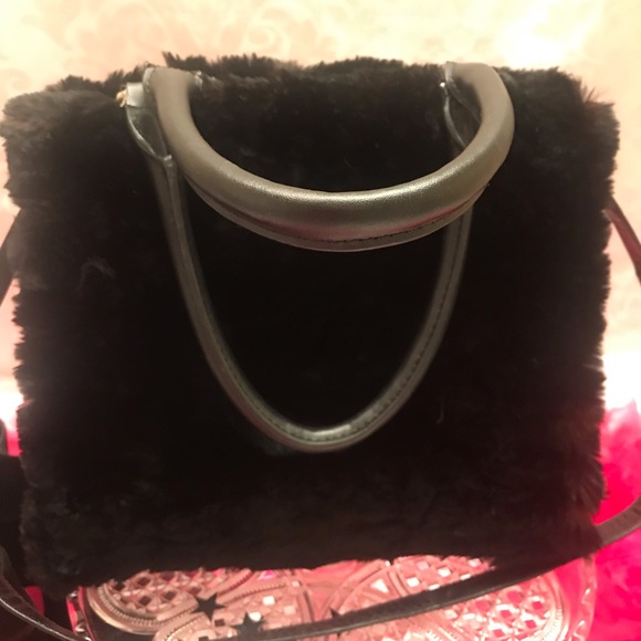 Gorgeous custom crossbody with genuine rabbit fur💖 - Picture 9 of 12